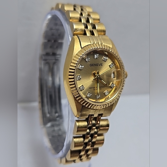Gold Women's Watch - Picture 3 of 14